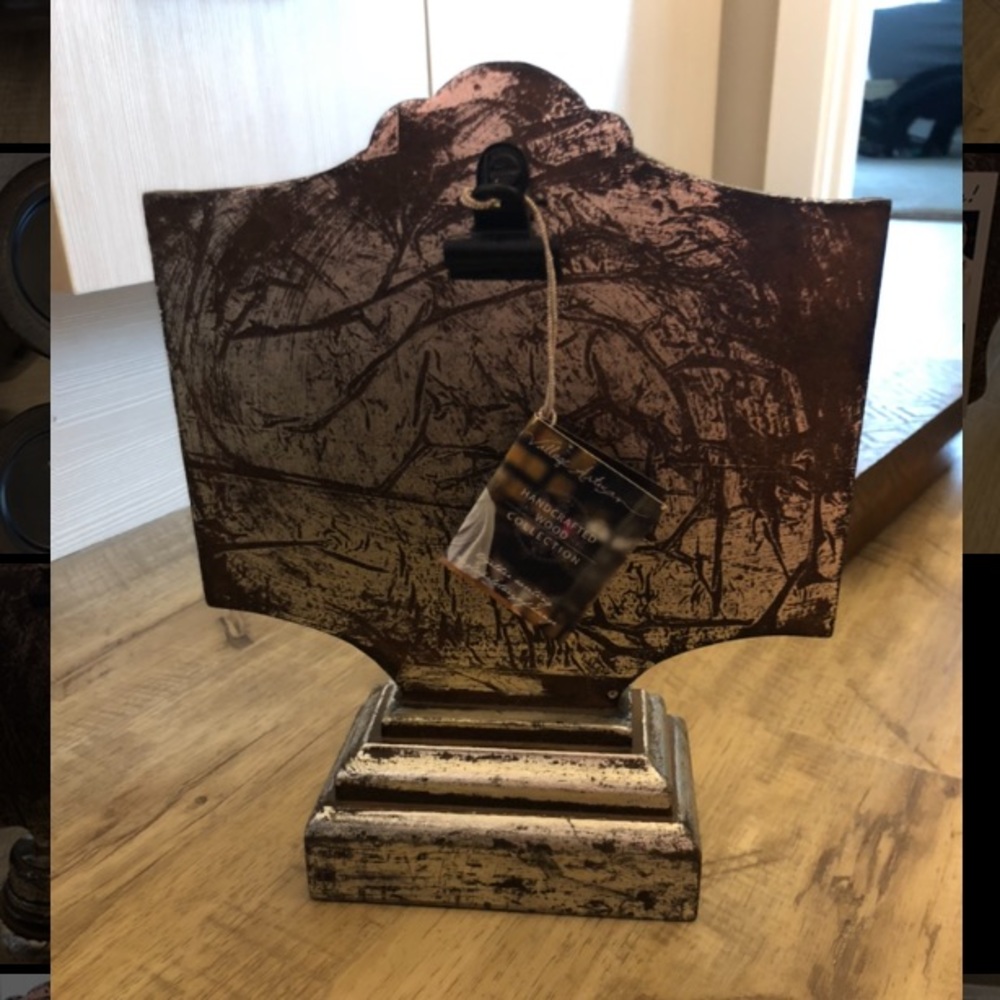 Photo frame / list holder